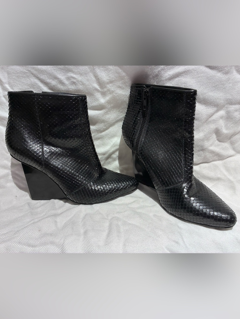 Animale Sexy Mod-Style Black Snakeskin Pointed-Toe Ankle Boots